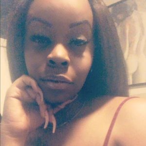 Meet your Posher, Nita